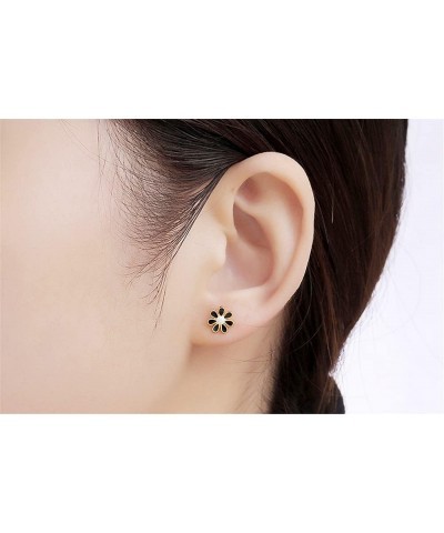 18G Cute Daisy Flower Stud Cartilage Earrings for Women Girls 14K Gold Plated Stainless Steel Enameled Dainty Screw Back Stud...