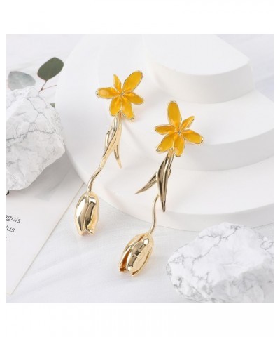 Gold Tulip Flower Earrings for Women Elegant Long Dangle Gold Plated Yellow Petal Floral Earrings Drop Climb Leaf Blossom Tul...